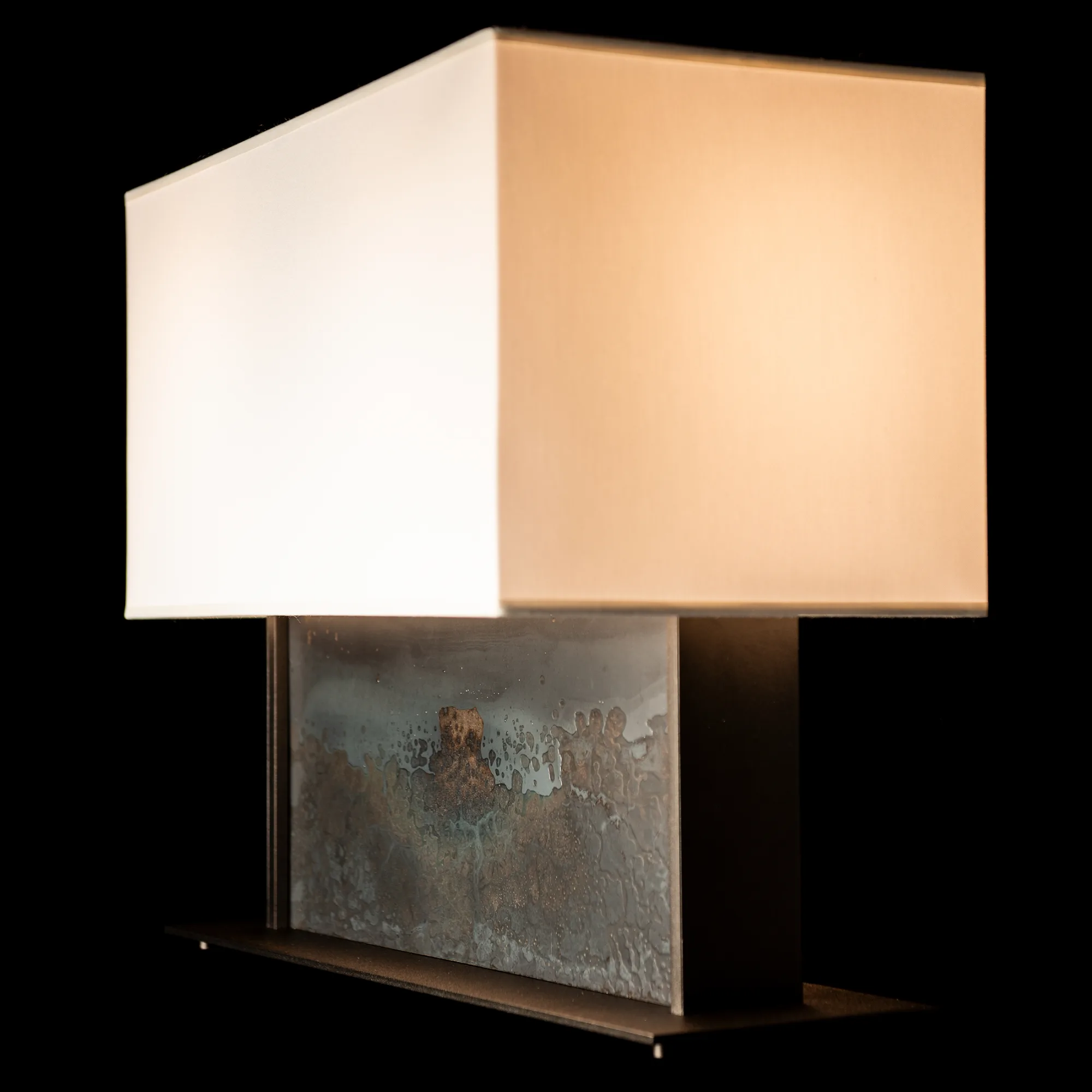 Horizon Console Lamp