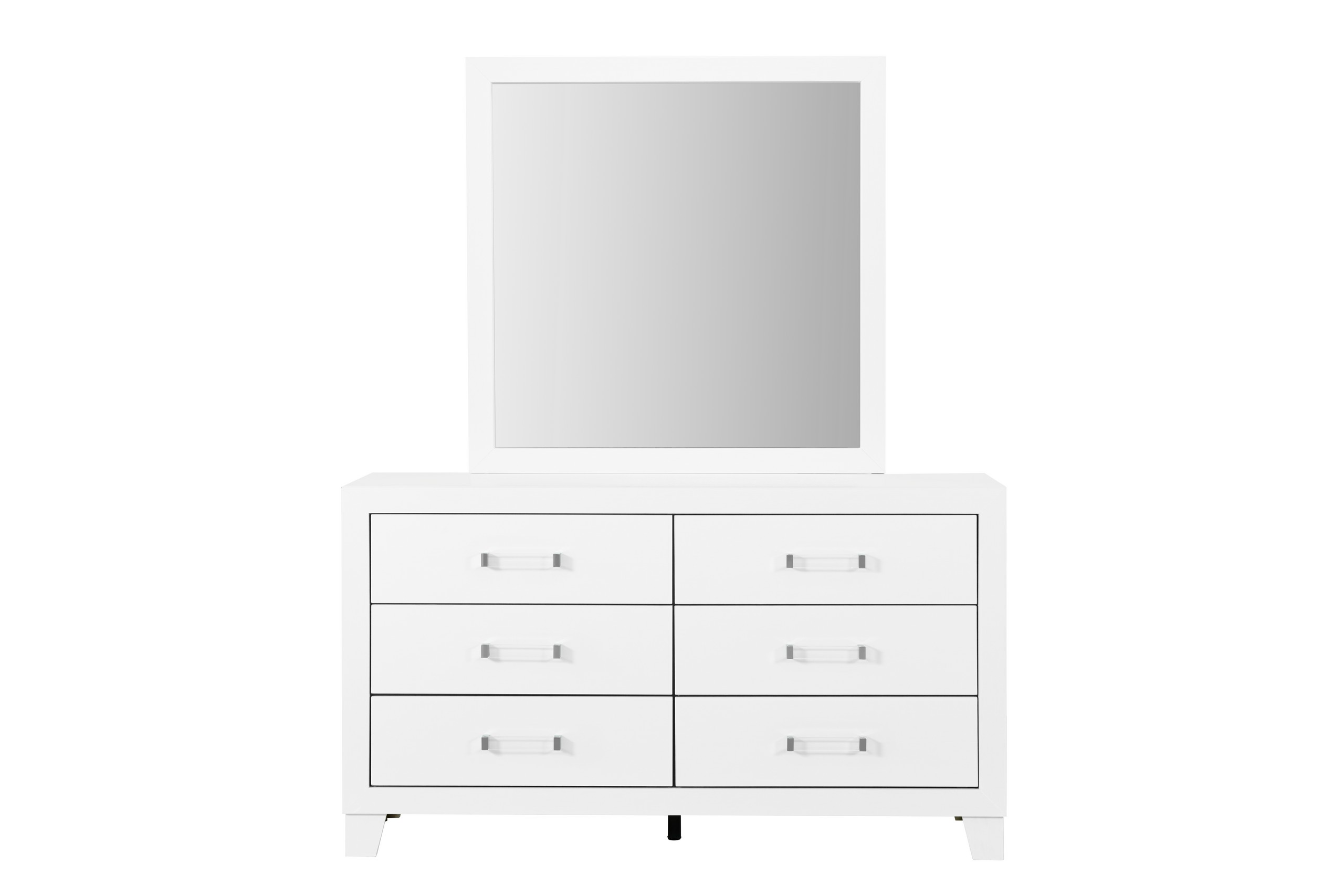 Luccia-White