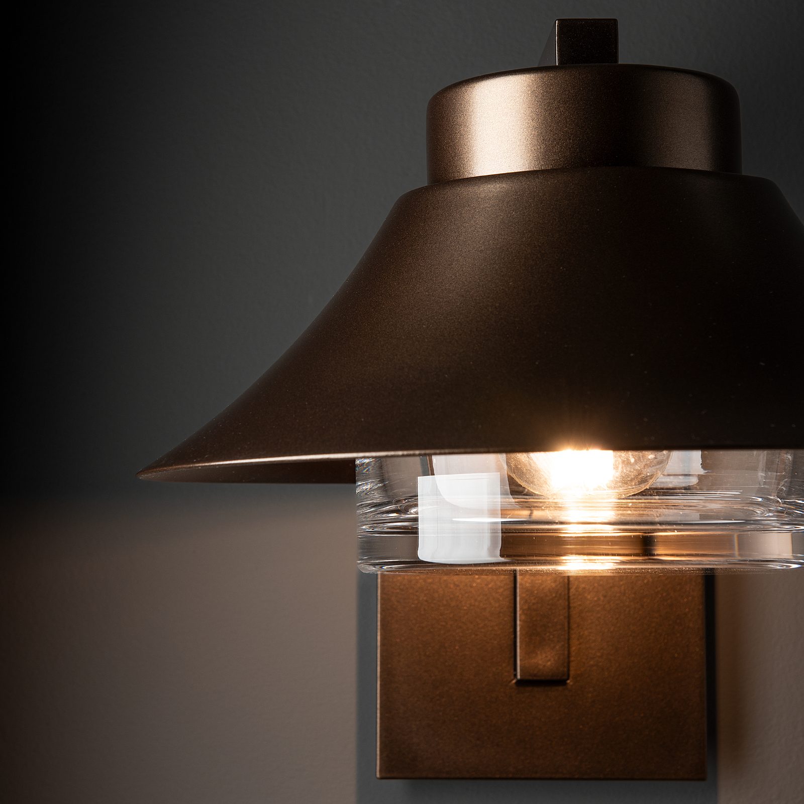 Stowe Small Outdoor Sconce