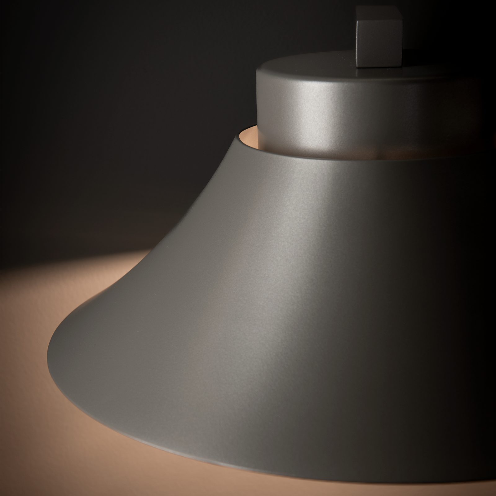 Stowe Medium Outdoor Sconce