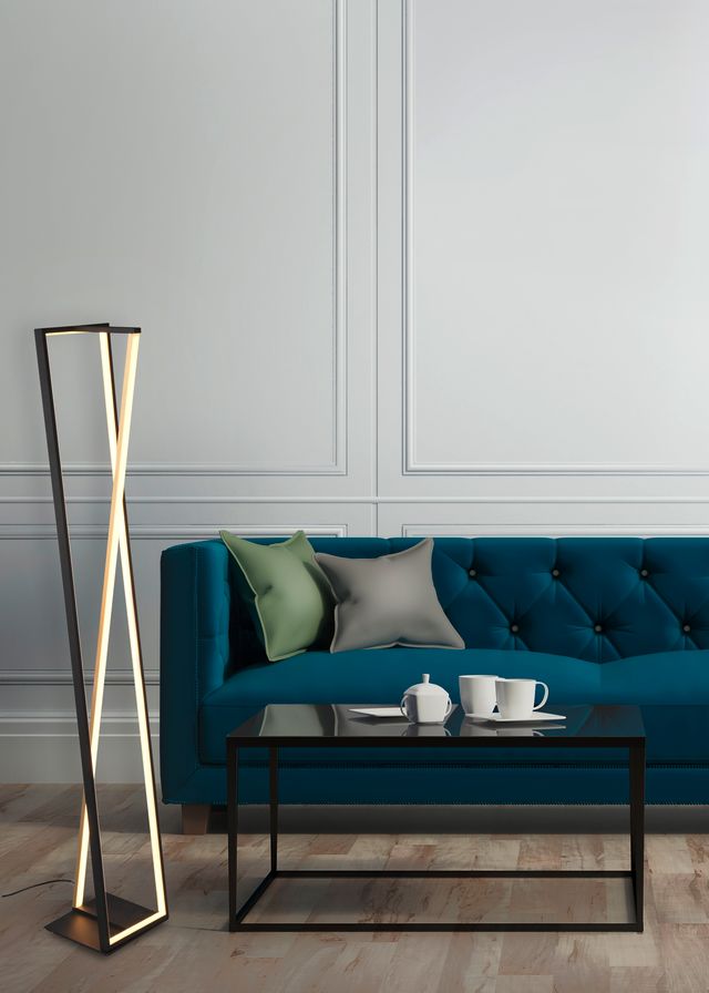 EDGE FLOOR LAMP