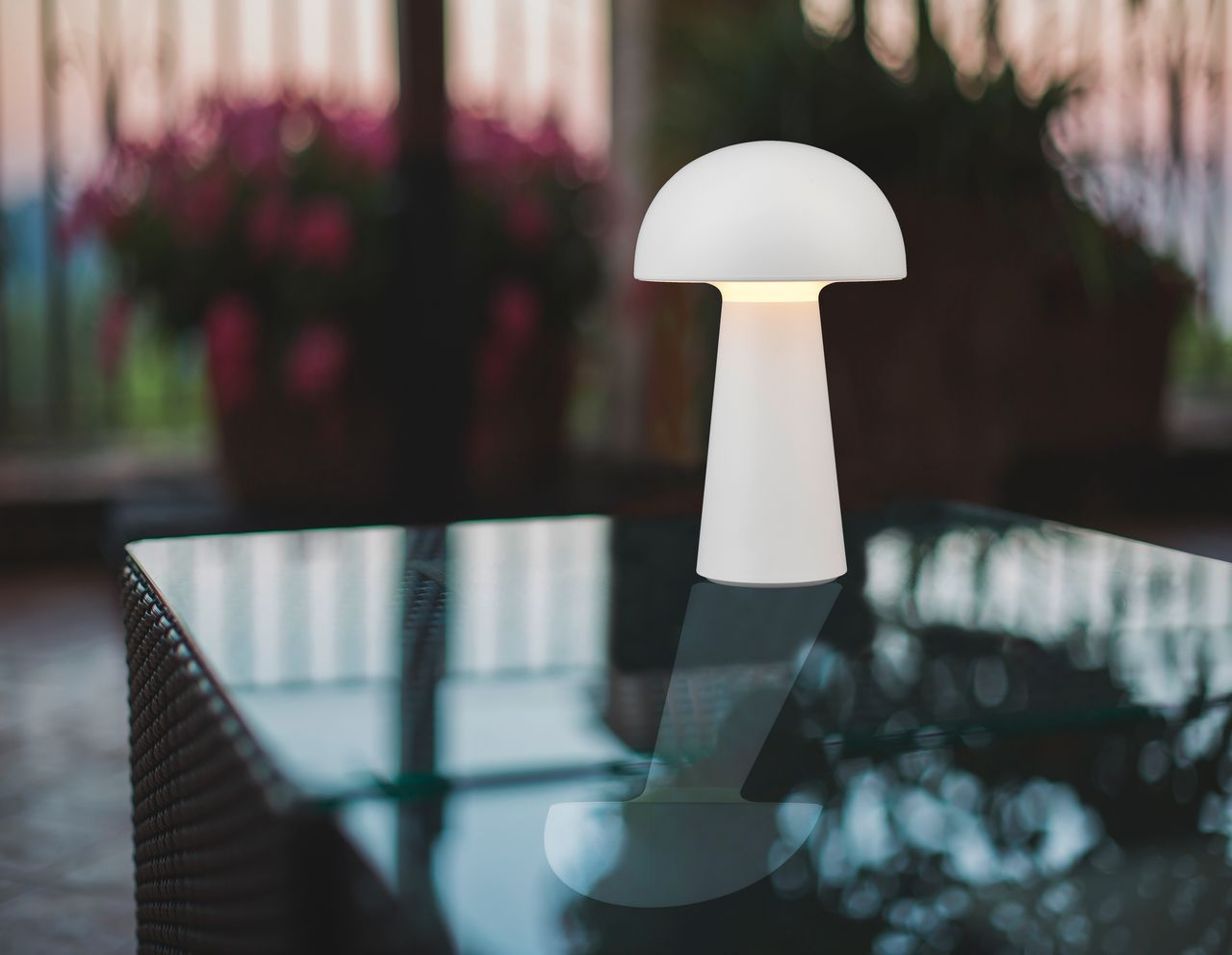 LENNON TABLE LAMP WIRELESS